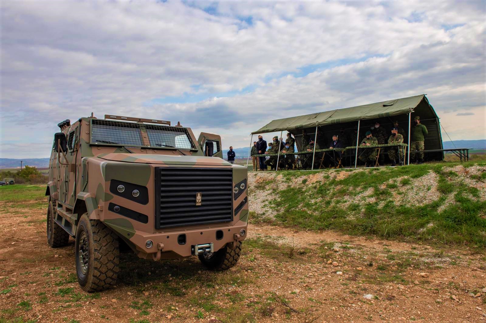 Αναβάθμιση 100 ΛΕΩΝΙΔΑΣ και 150 οχήματα ΟΠΛΙΤΗΣ (4×4) προτείνει η Rheinmetall ως παροχές στον Ελληνικό Στρατό